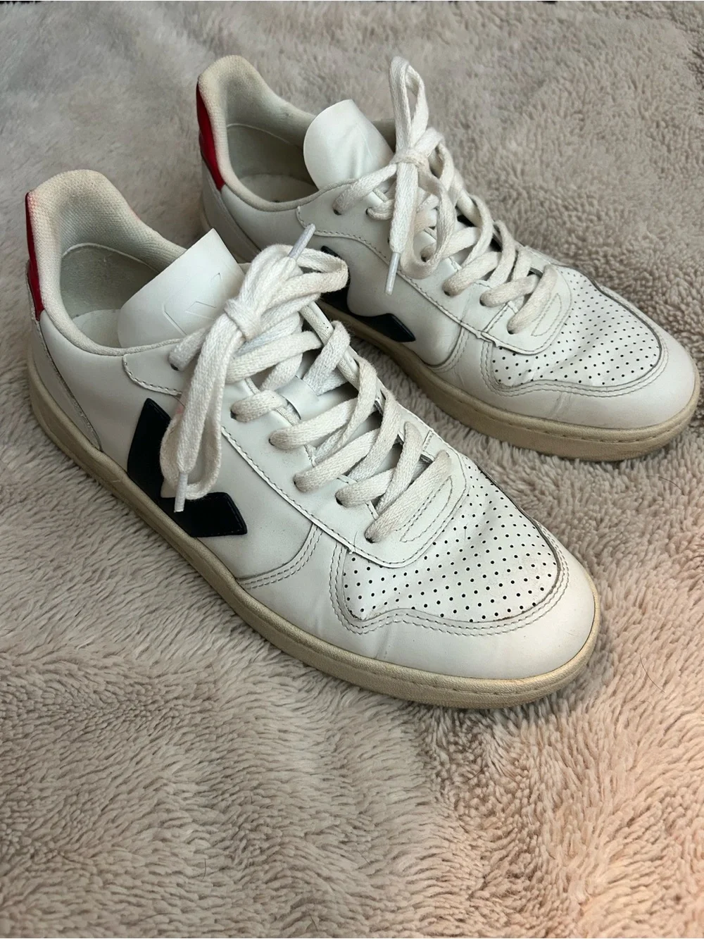 VEJA V-10 White Navy Red Leather Sneakers EU 40